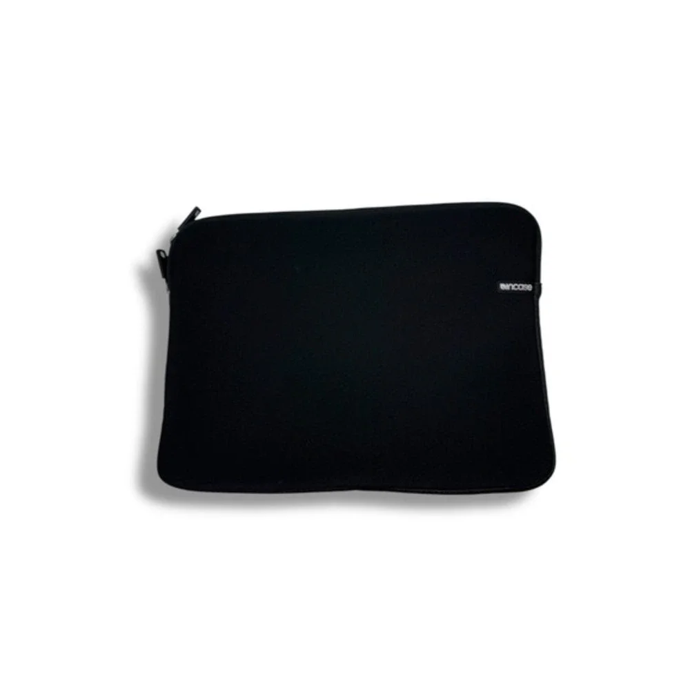 Incase Laptop Sleeve Unisex Black Neoprene Padded Faux Fur‎ Lining Case